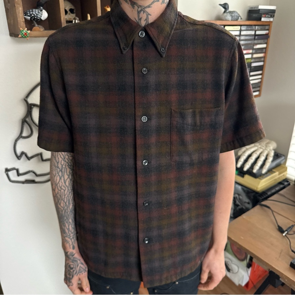 ๐ SOLD ๐ Vintage 50s Pendleton Dark Plaid Loop Collar S/S Wool Lodge Shirt ~ M - Picture 3 of 8